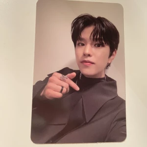 Stray kids seungmin oddinary photocard - TRYCK EJ PÅ KÖP NU, tack! stray kids seungmin oddinary photocard frankeinstein ver.  frakt är 15kr 