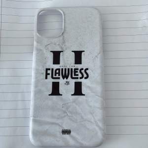 vår älskade DreeLows album Flawless 2s skal. har i iphone 11 och iphone X. Dock är iphone X skalet använd, 11 helt ny.