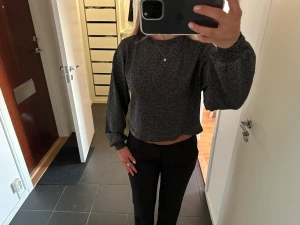 Tröja - Jättefin glittrig tröja 🫶🏼