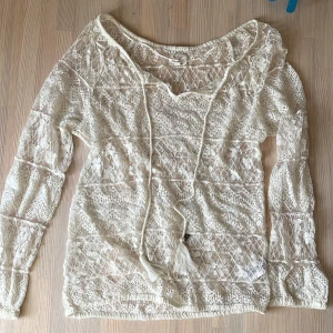 Boho beach coverup  - Jättesöt beach cover up i spets! 