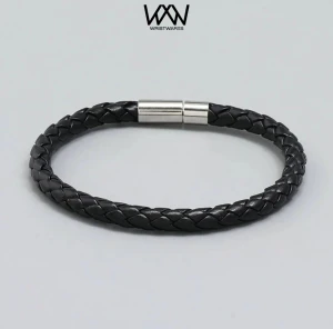 "Luxury Leather Bracelet" - Beställning sker via vår hemsida, följ oss på instagram för med info😊