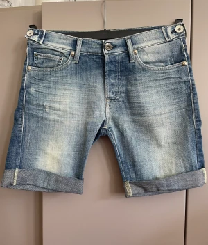 Jeans shorts italienska Nolita  - Midjemått 80 cm Bara provade Lite stretch 