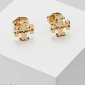 Tory burch öronhängen  - Tory burch öronhängen i fint skick. 