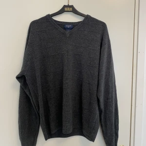 Långärmad tröja - Fin tröja i fint skick!