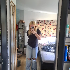 Jeans  - Jeans från lager 157, de är stl xs men ä rmer som S / M. Ibte mycket anv9