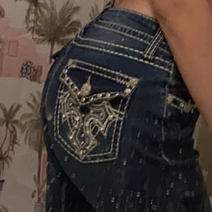 y2k jeans - Midrise jeans i mycket bra skick, men passar inte min storlek. 