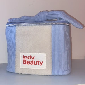 Indy Beauty Christmas Box (combination skin) - Det är den med combination skin☺️ Ordinarie pris är 1500kr Köpare står för frakt