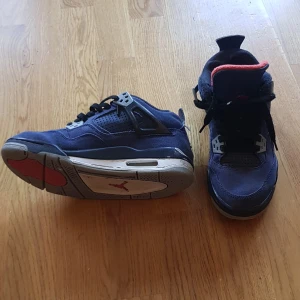 Air jordan 4's - Använt skick men fräsha