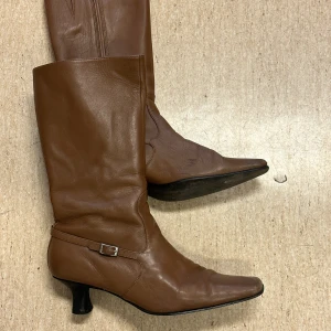 Vintage boots - Jättesnygga vintage boots! Bra skick, inte använda så mycket av mig då dom är för stora men köptes i Stockholm i en vintage butik 