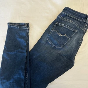 Replay jeans  - Storlek 29, stretchigt material.  Skinny. Sparsamt använda 