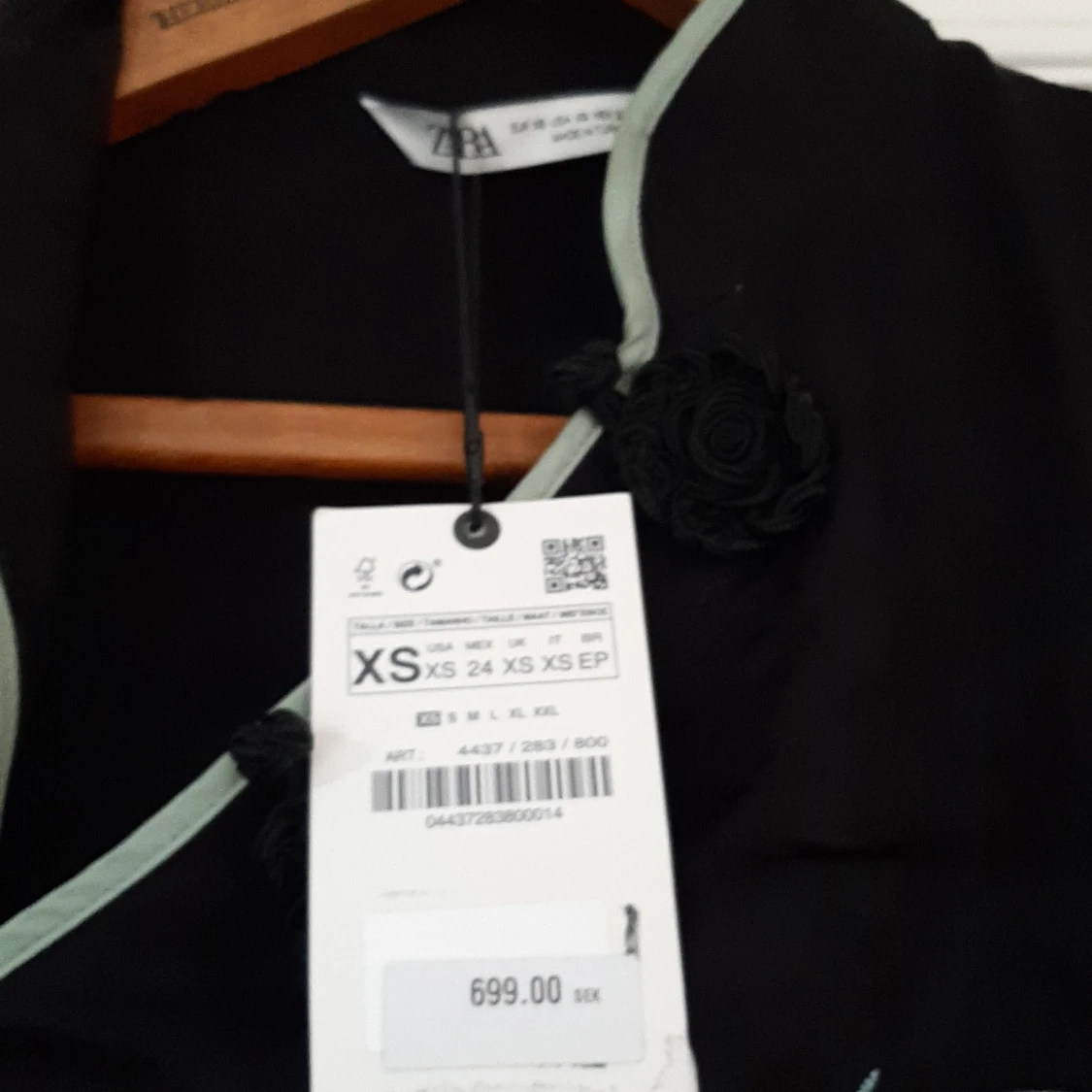 Blus från Zara aldrig använd helt ny  - 91