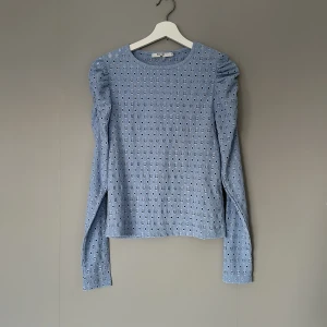 Tröja - Oanvänd - i ny skick 