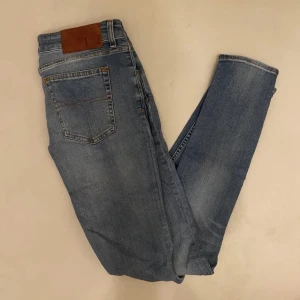 Tiger Of Sweden Jeans  - Hej! Säljer mina Tiger Of Sweden Jeans i storlek 29/32, fint skick. Tveka inte på att höra av dig om du har frågor eller funderingar kring varan!