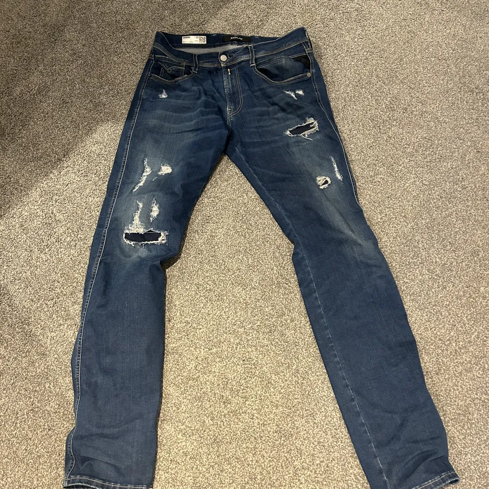 Ett par sjukt fräscha jeans från Replay🪩skick 10/10 🪩nypris 1900kr🪩storlek 32. Jeans & Byxor.