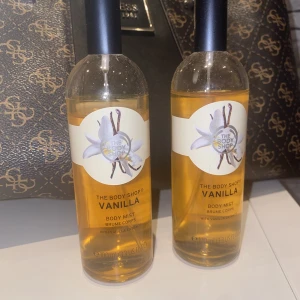 The body shop parfym - Säljer då jag inte gillar vanilj lukt, endast den ena är använd, fåtal gånger.