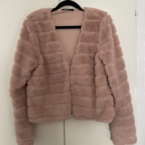 teddy - en mysig mjuk blazer i s