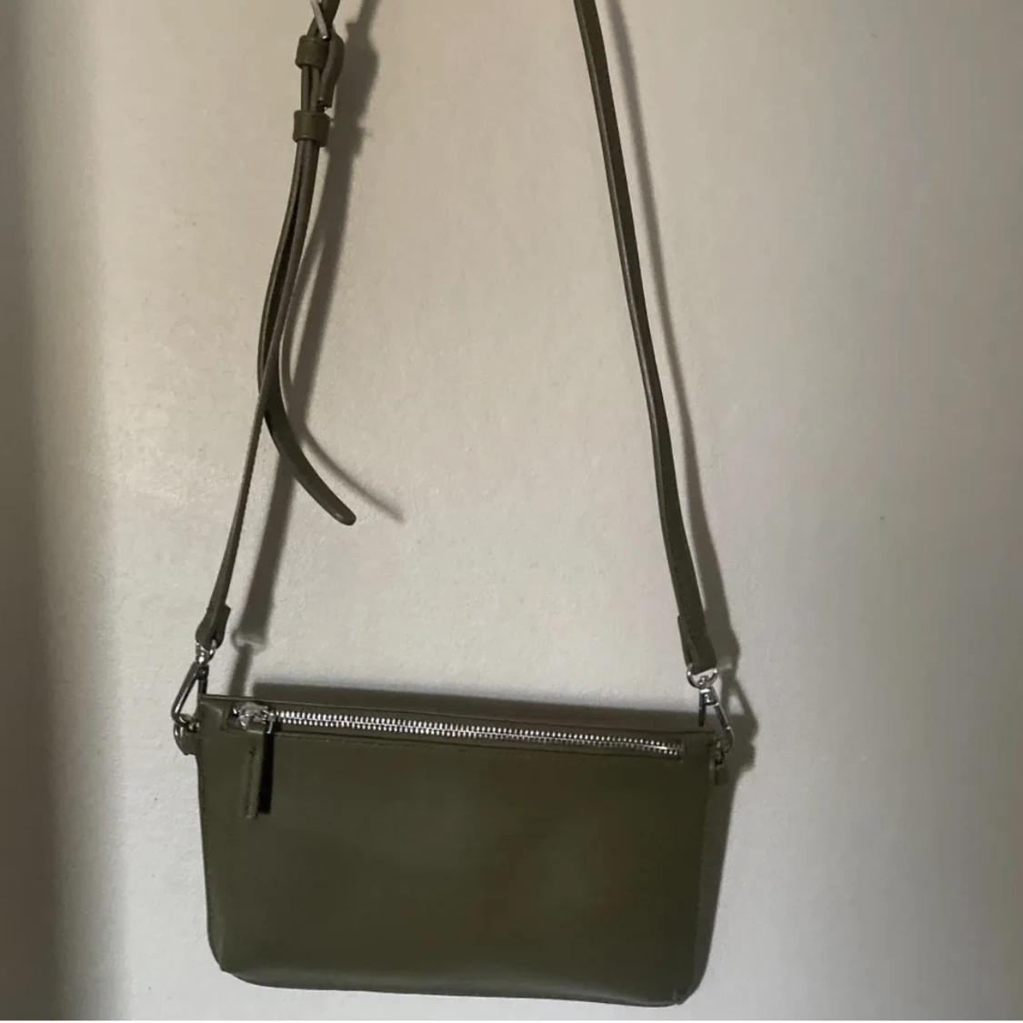 Kuvert väska från Carin Wester 