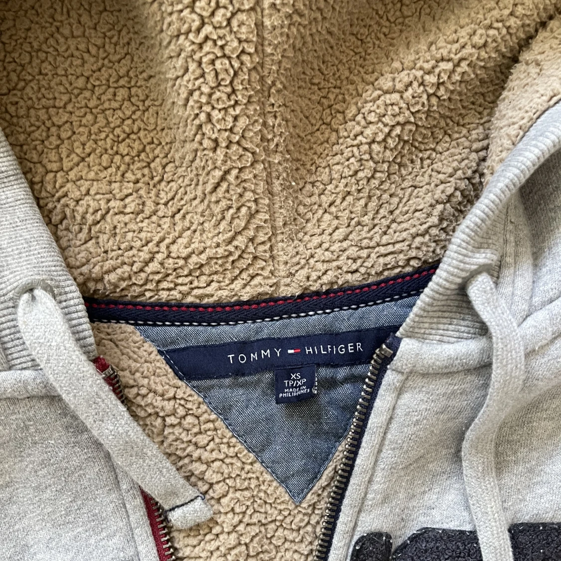 Tommy Hilfiger zip Hoodie - 90