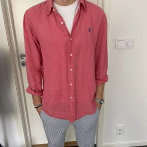 Ralph lauren linneskjorta Färg rosa Skick 9/10 Size M custom fit