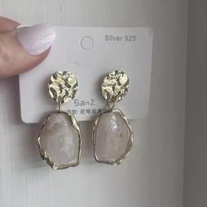 Örhängen - Helt oanvända! Nya!😃