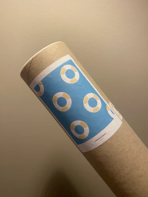 Poster - Säljer denna fina poster som är från Illums bolighus 💙🧿 måtten 50x70cm. 150kr