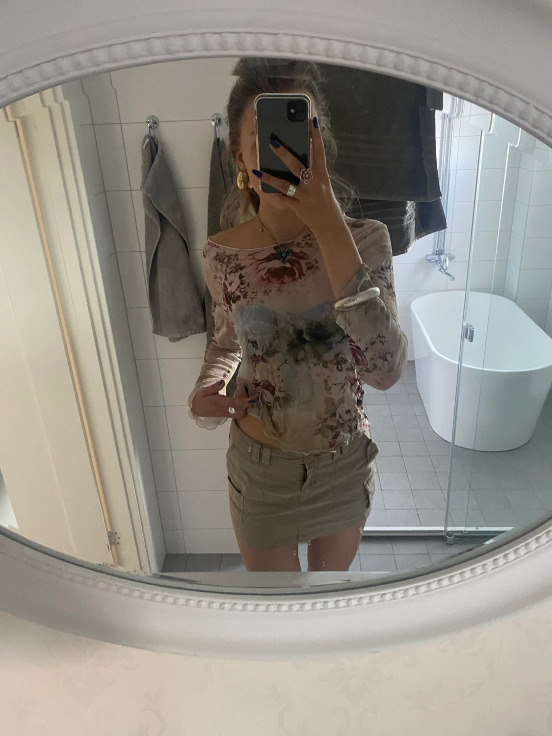 Långärmad mesh-topp