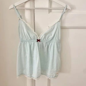 Odd molly linne - Säljer denna superfina Odd molly topp i storlek 1 vilket ungefär motsvarar storlek S . Utan skador eller fläckar!