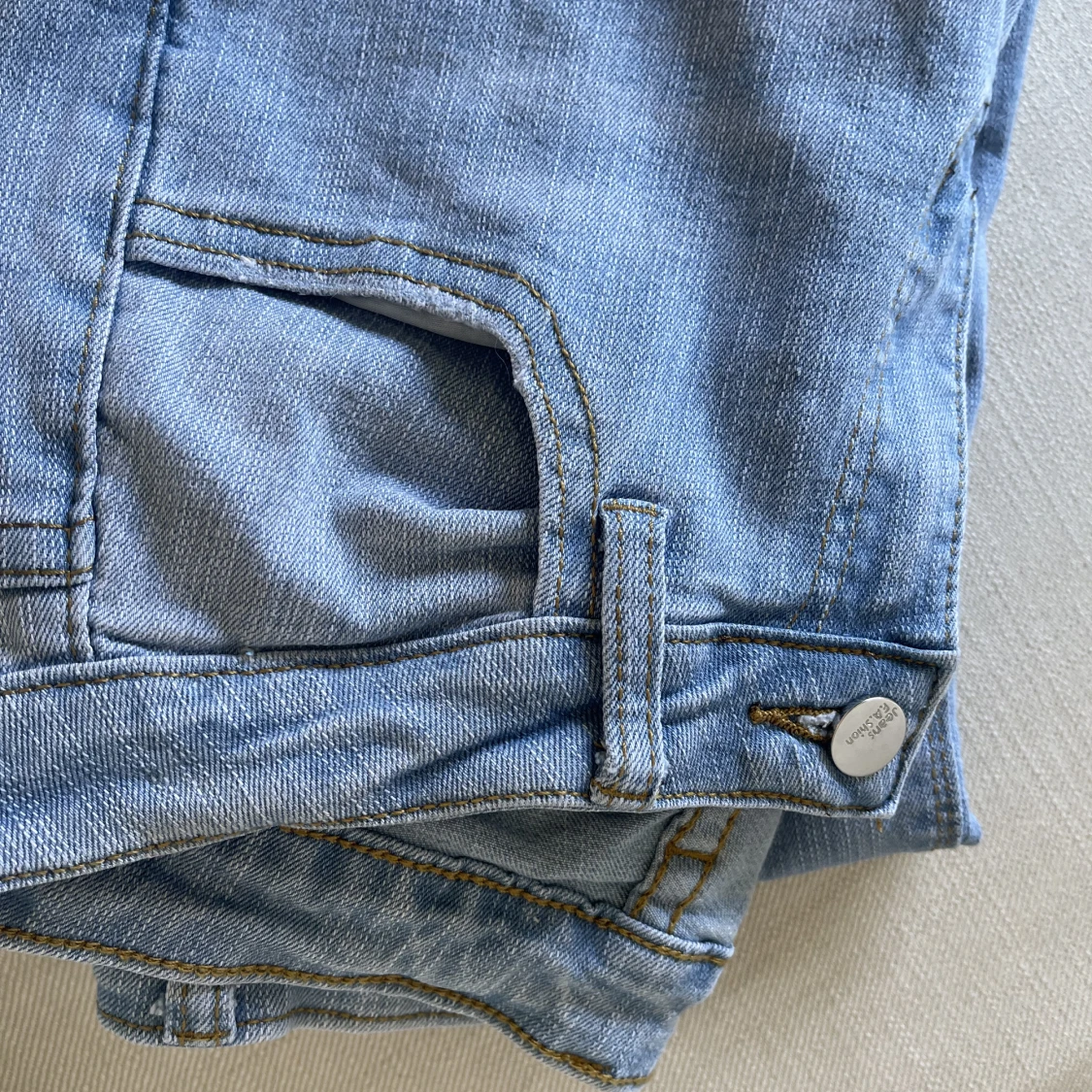 Utsvängda jeans - 90