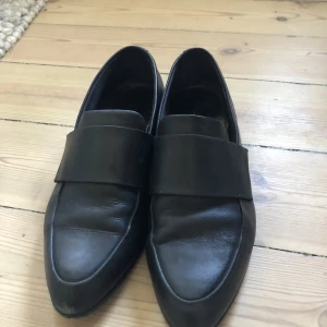 Vagabond loafers - Vagabond loafers i storlek 36, men passar mig som har storlek 37. Sparsamt använda och i gott skick.
