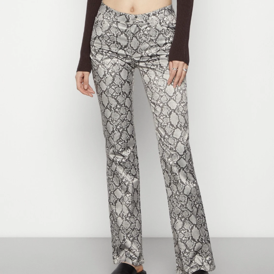 Ormmönstrade byxor - 91