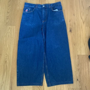Polar big boy jeans - Uppsydda big boy jeans storlek M. Bra skick.