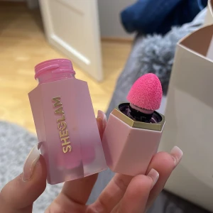 sheglam  - så lik blushen från dior!! ger sånt fint glow🩷