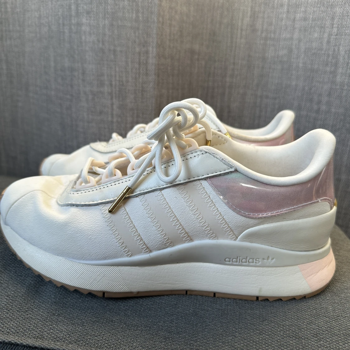 Adidas skor - 90