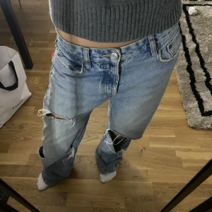 Zara jeans - Zara jeans som jag inte får någon användning av!