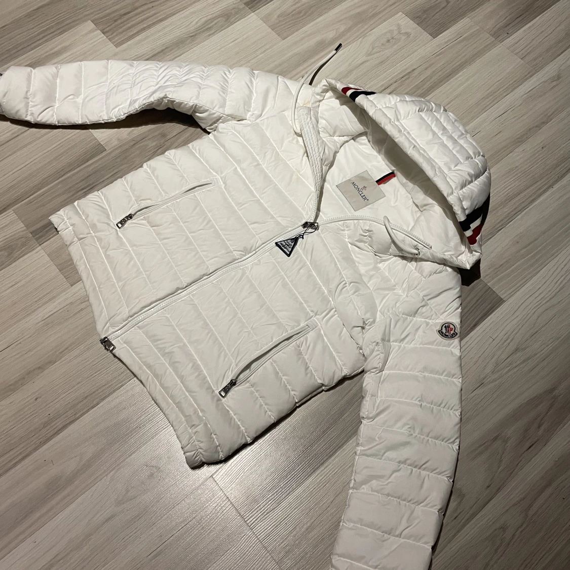 Moncler jacka - 90