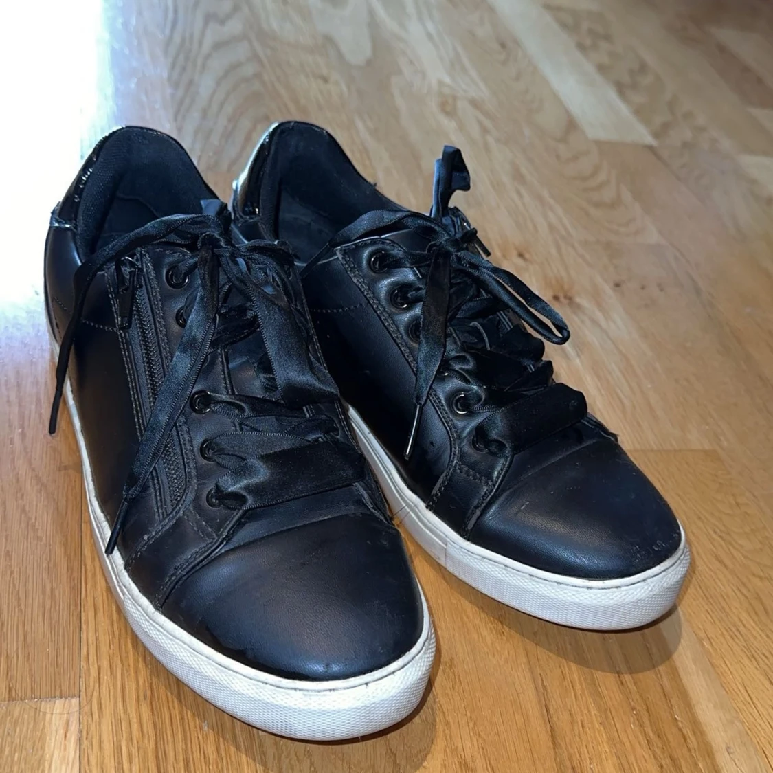 Svarta Sneakers - 90