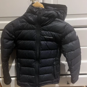 Peak performance jacka  - Peak performance jacka i fint skick Stl S