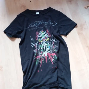Ed hardy t-shirt - Ee hardy t-shirt 