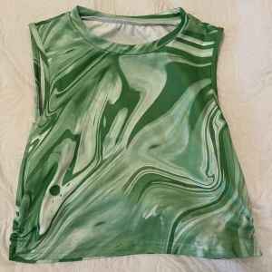 Grön topp - Grön topp från shein. 