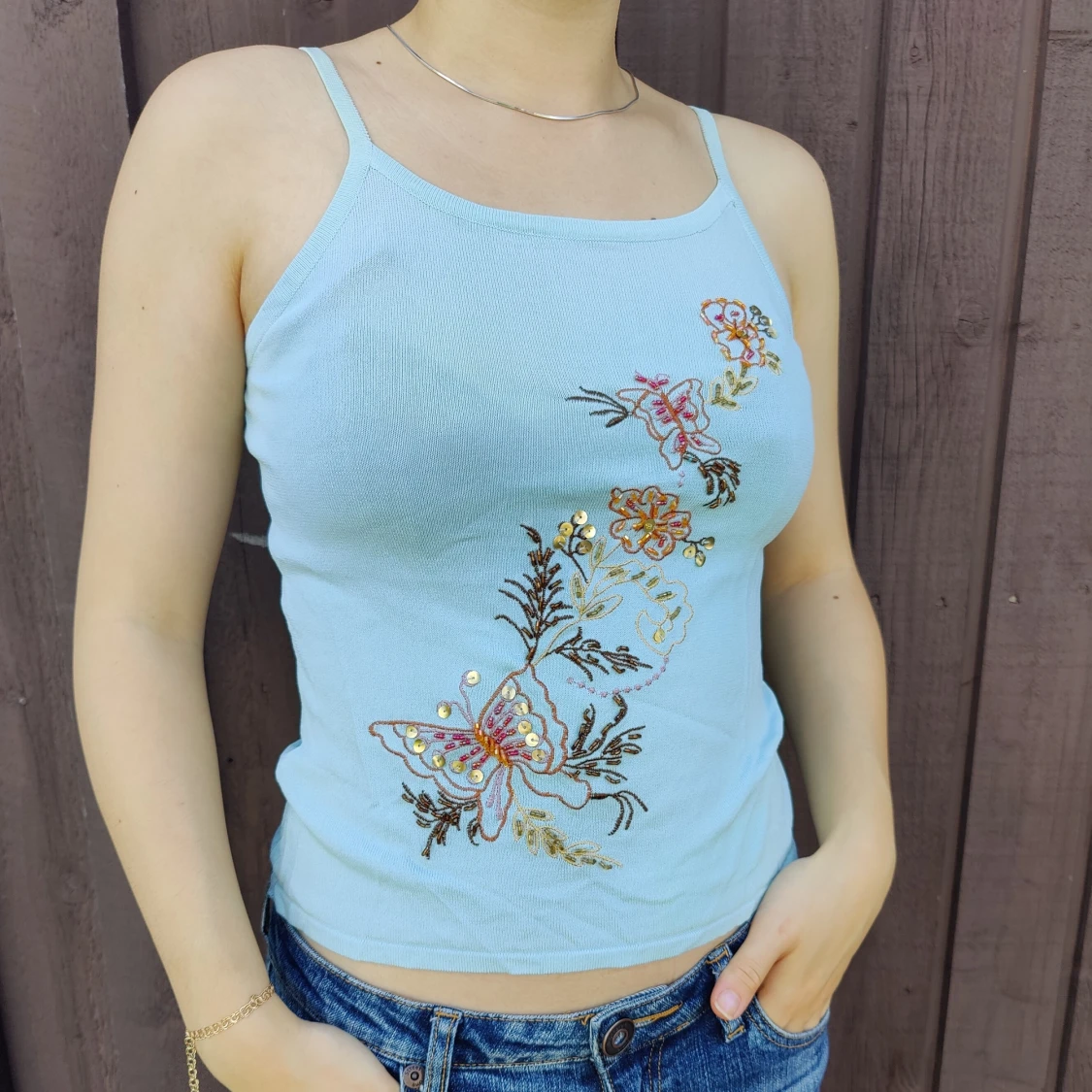 Tank top sequin embroidery 