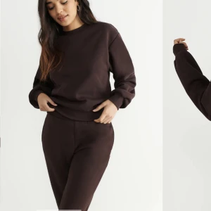 Brun sweatshirt från Ginatricot! - Fin brun simpel vardagströja. Använd typ 2 gånger. Men i nytt skick utan fläckar osv!