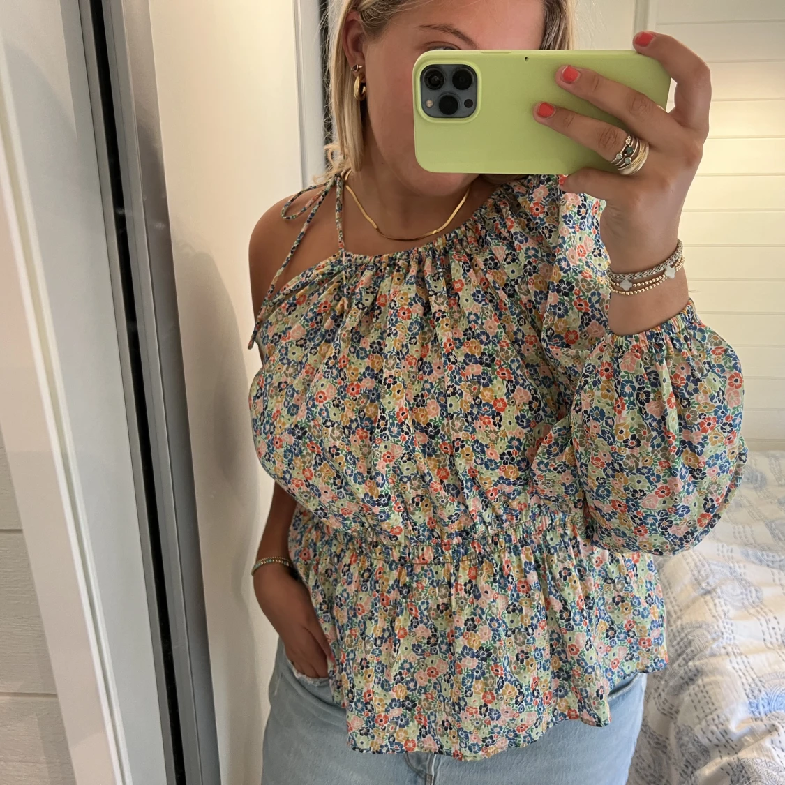 One shoulder blus - 90