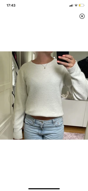 Stickad tröja  - Jättefin stickad tröja som inte passade mig💞