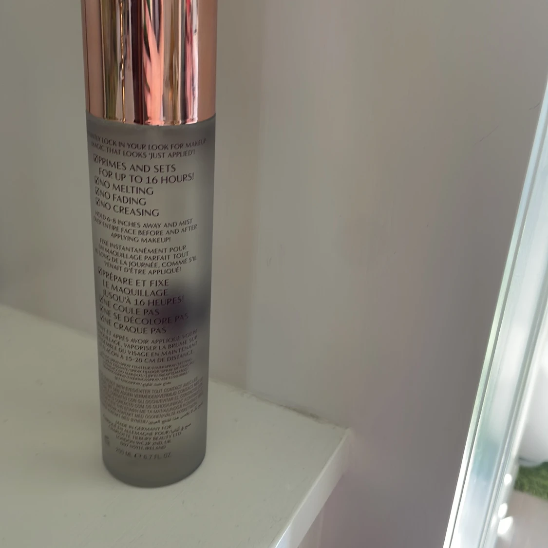 Charlotte tillbury airbrush flawless setting spray  - 90