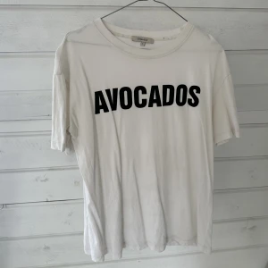 Avokado tshirt - Från chiquelle