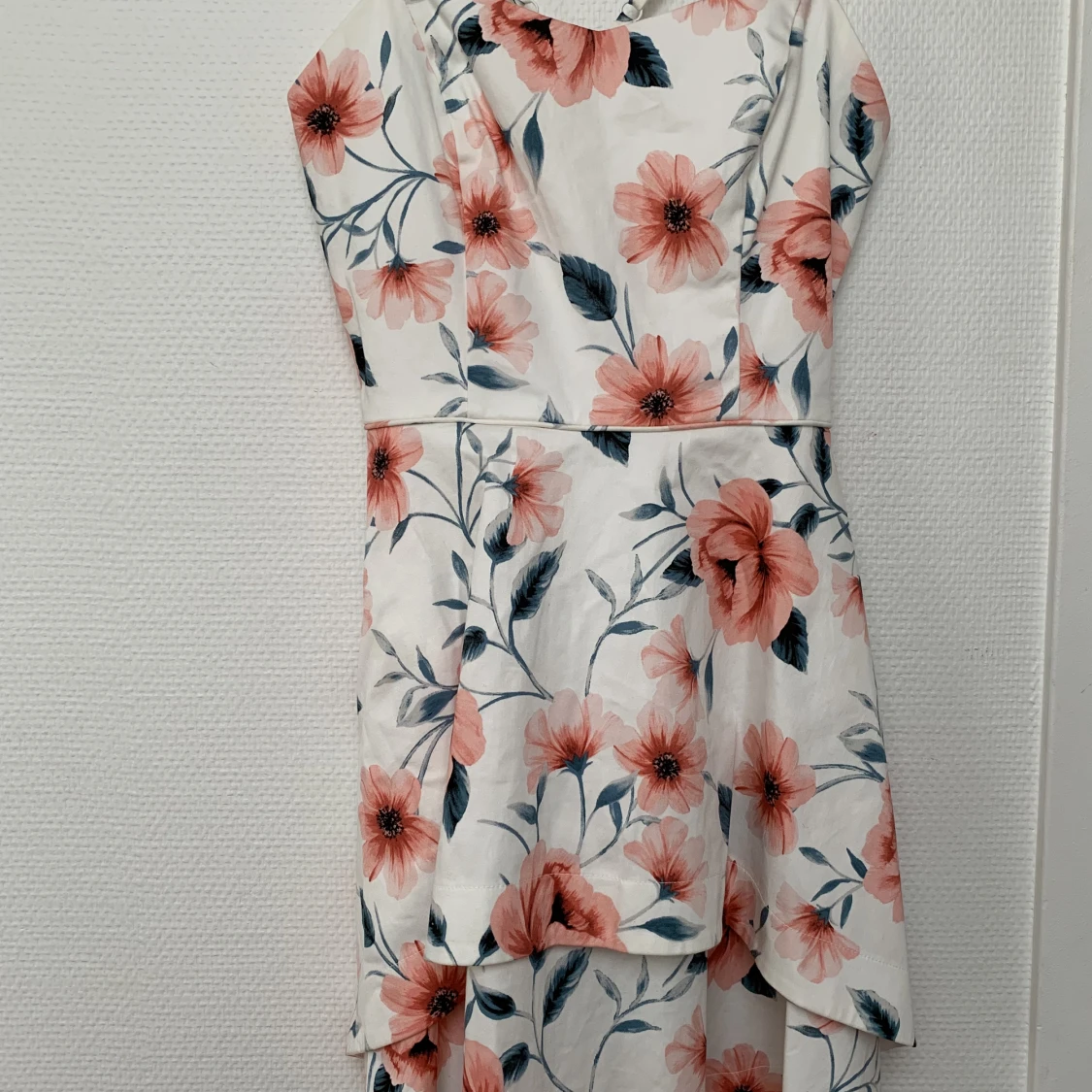 Blommig klänning - 90