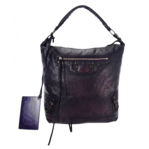 Balenciaga Courier XL bag - Äkta balenciaga väska, mycket fin i lila/svart skinn   Bredd: 30.5 Höjd: 38.1 Djup: 12.7 