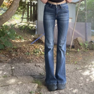 Crocker jeans ❤️ - Så snygga midwaist jeans  som tyvärr är för små för mig. Köpta på jeansbolaget för något år sen, derför säljer jag dom.  ❤️