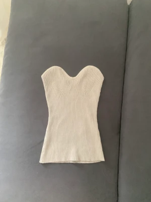 Tubbtopp😍 - Så najs topp från Hm! Aldrig använd❤️