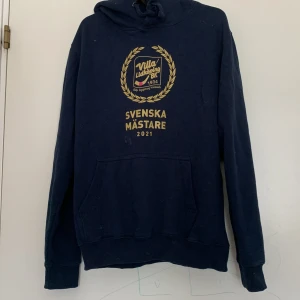 Villa Lidköping hoodie - Använd 3-4 gånger. Topp skick.